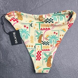 Skatie - ‘Kelly’ Bikini Bottom in Mozambique